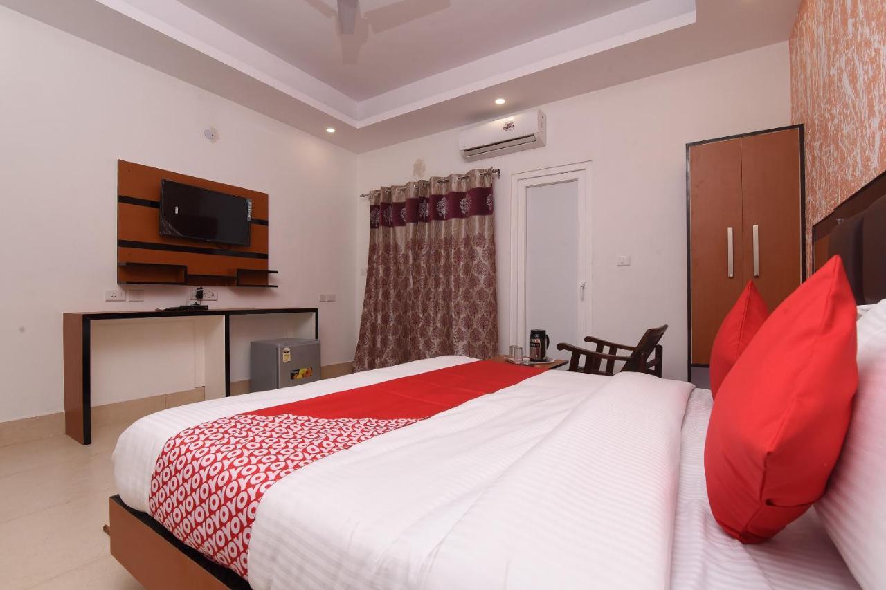 Capital O 13310 Noida Suites Exteriér fotografie