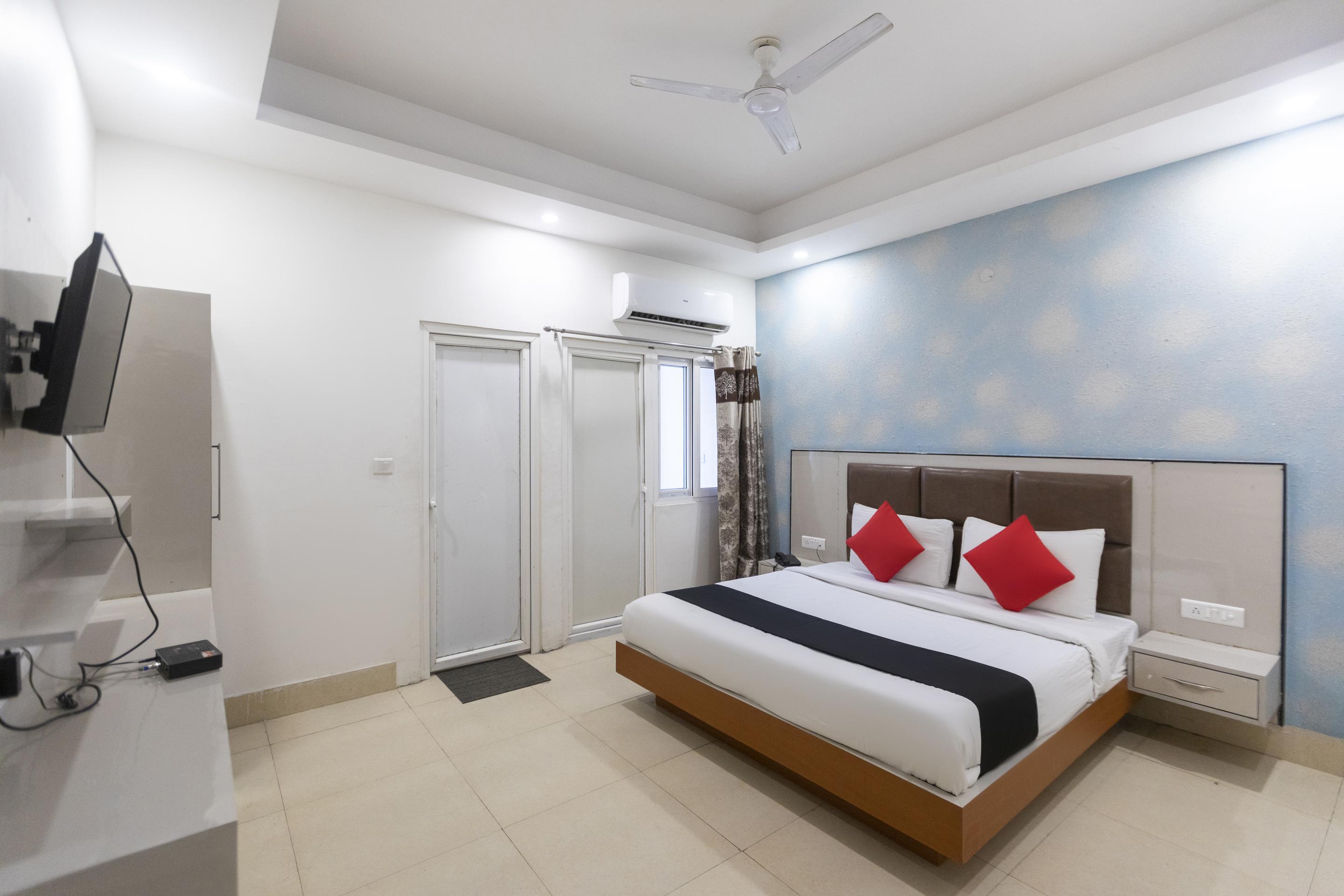 Capital O 13310 Noida Suites Exteriér fotografie