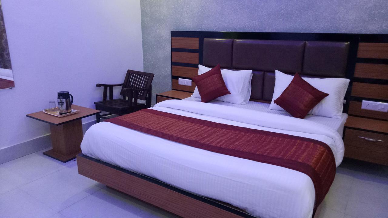 Capital O 13310 Noida Suites Exteriér fotografie
