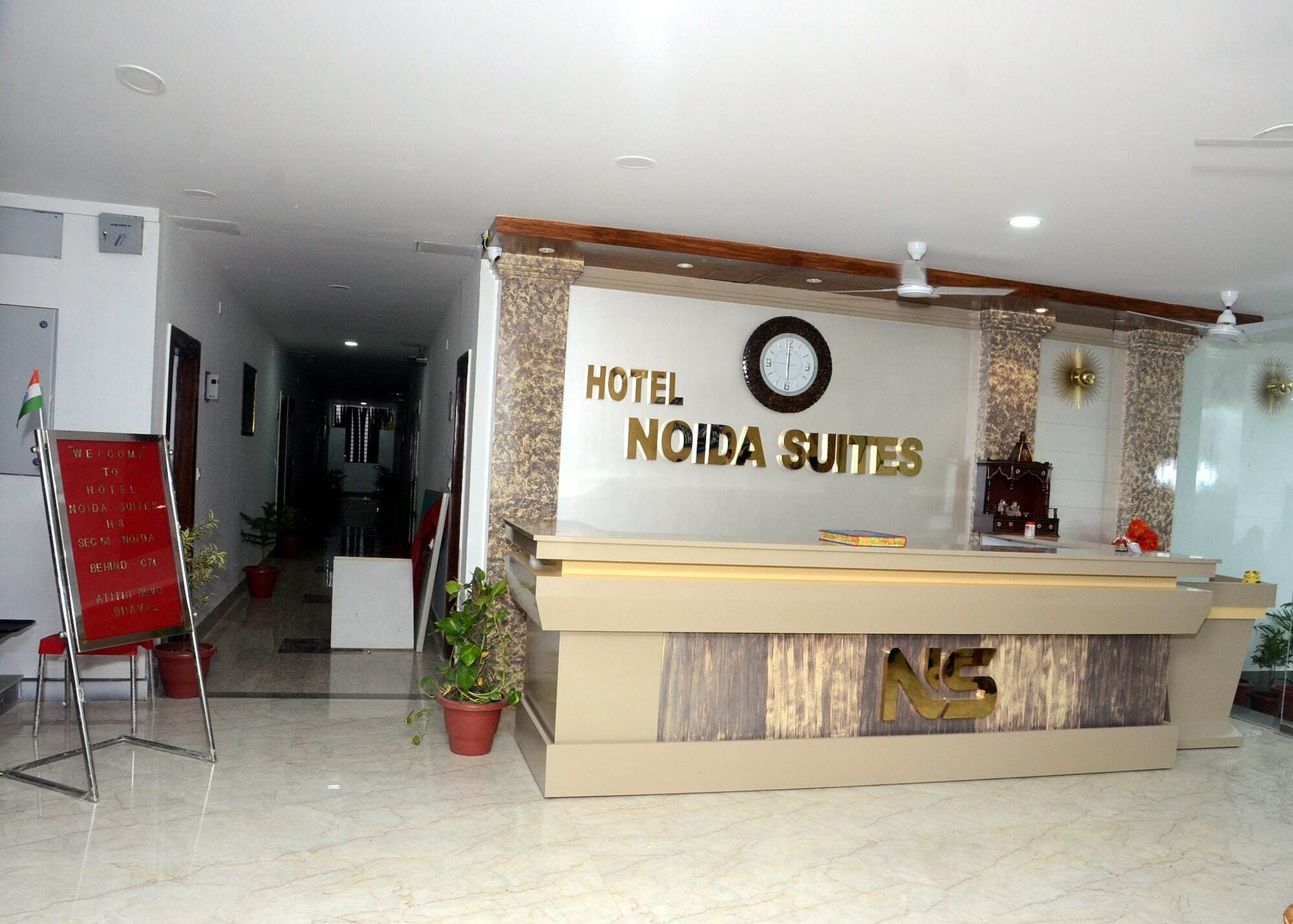 Capital O 13310 Noida Suites Exteriér fotografie